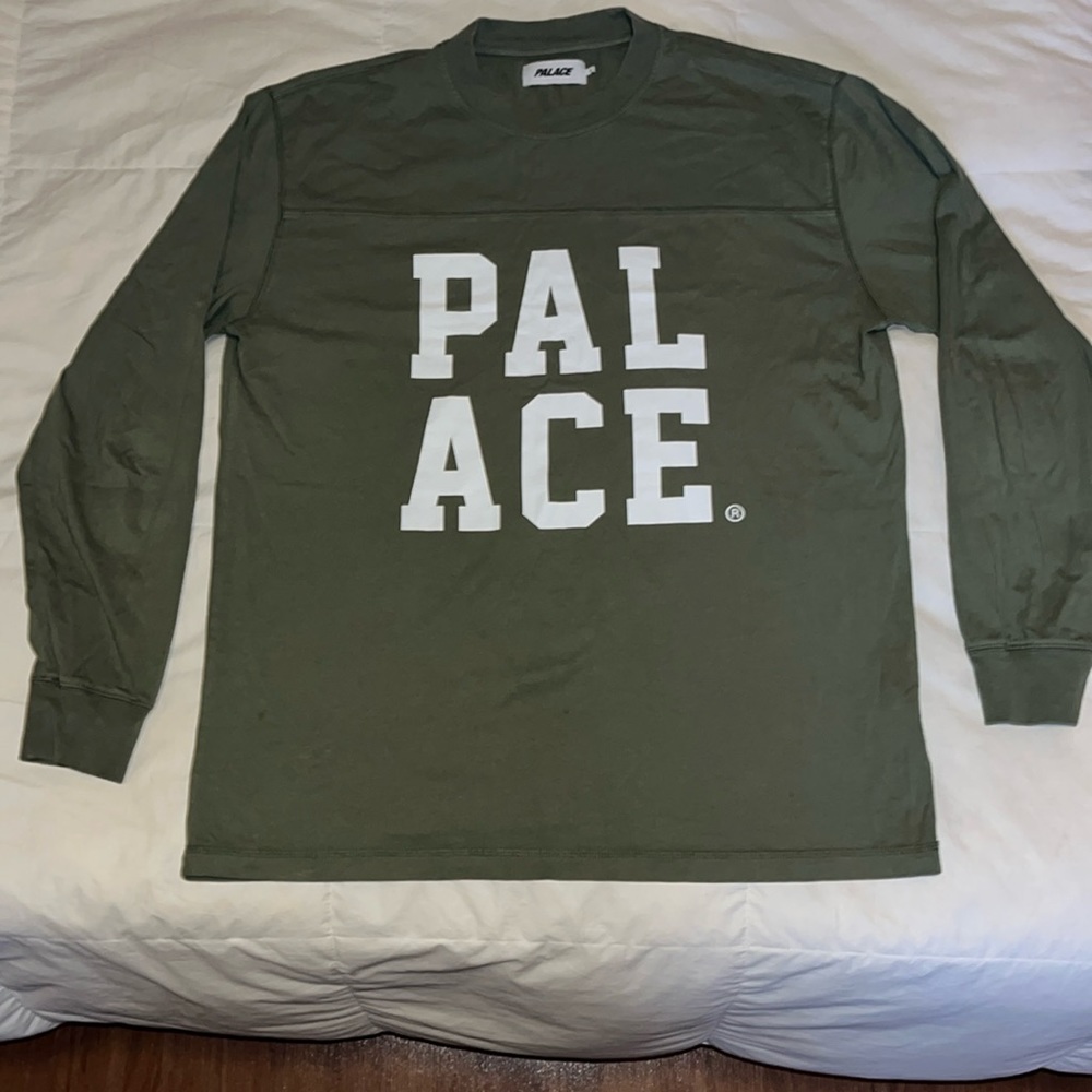 PALACE PAL ACE Panel Longsleeve
Olive